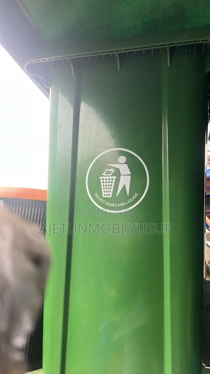 240 Litres Dustbin Trash