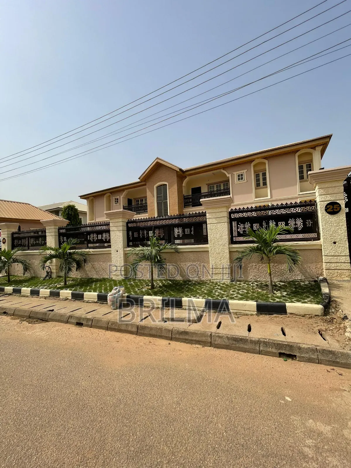 3bdrm Block of Flats in Mabushi for sale