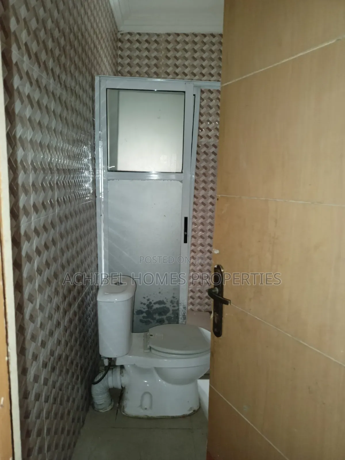 2bdrm Block of Flats in Ikota Villa for rent