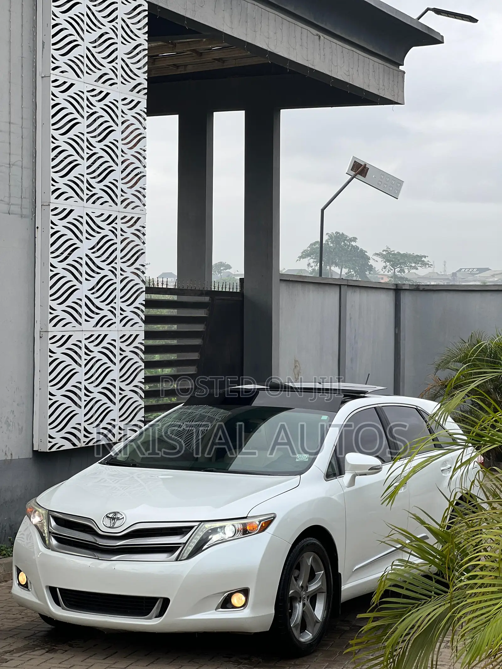 Toyota Venza Limited AWD V6 2013 White