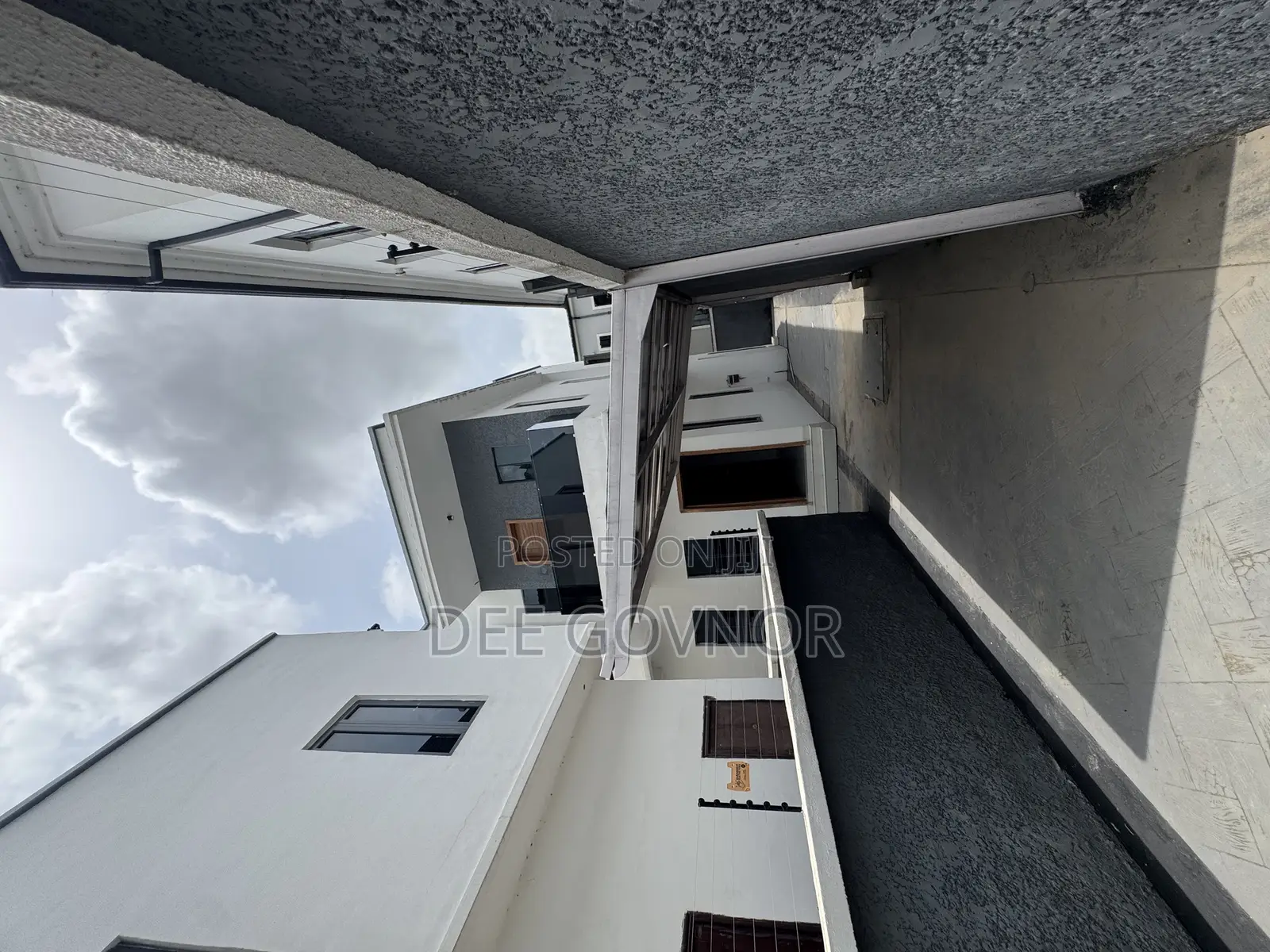 5bdrm Duplex in Harrys Drive Estate, VGC / Ajah for sale