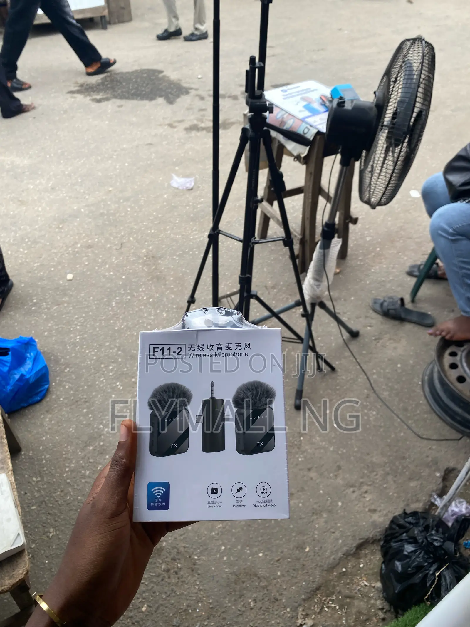 F11-2 Wireless Microphone