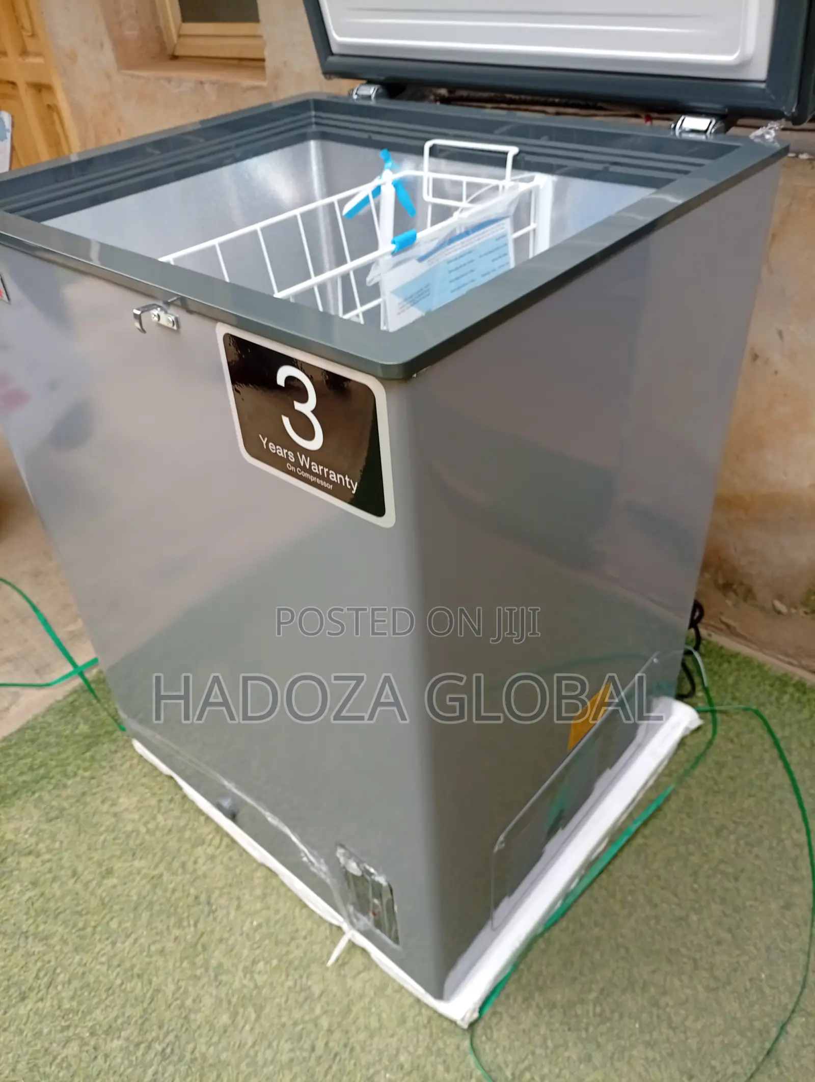 Ideal for Drinks Frozen Foods – Scanfrost Freezer