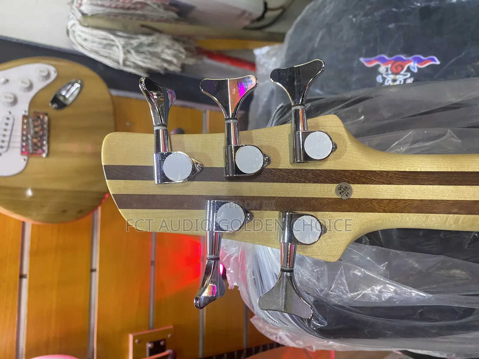 Magna Bass Guitar