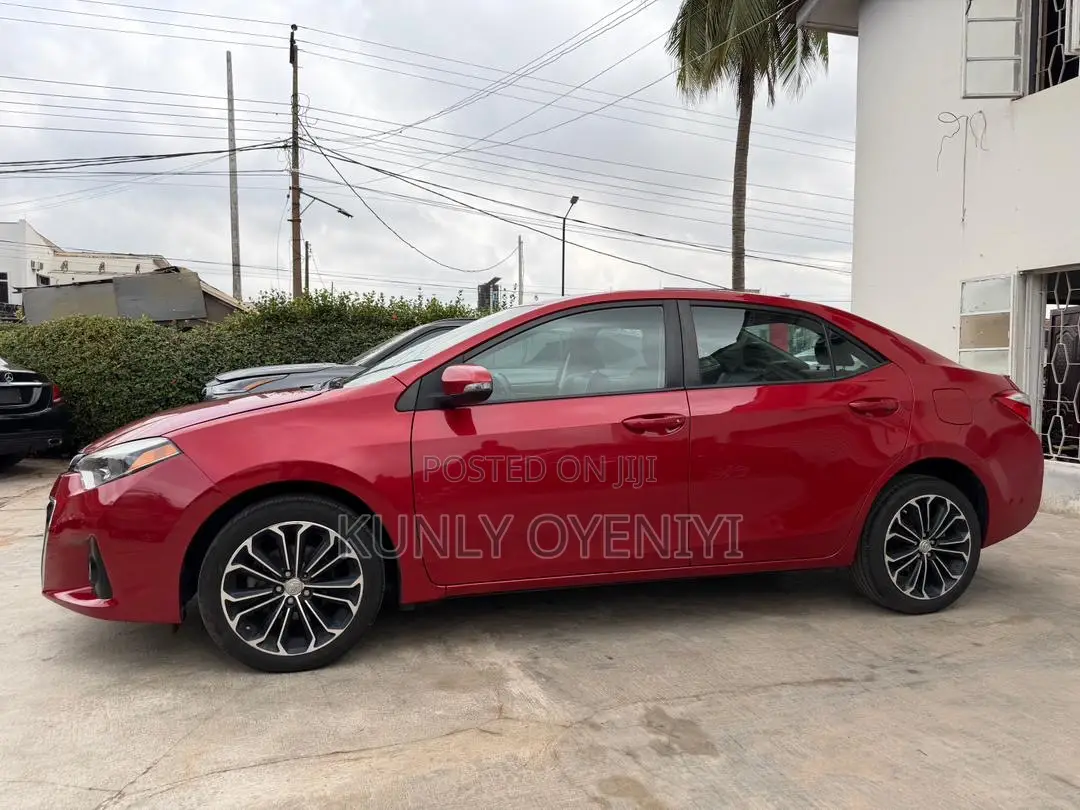 Toyota Corolla S Premium 4dr Sedan (1.8L 4cyl CVT) 2014 Red