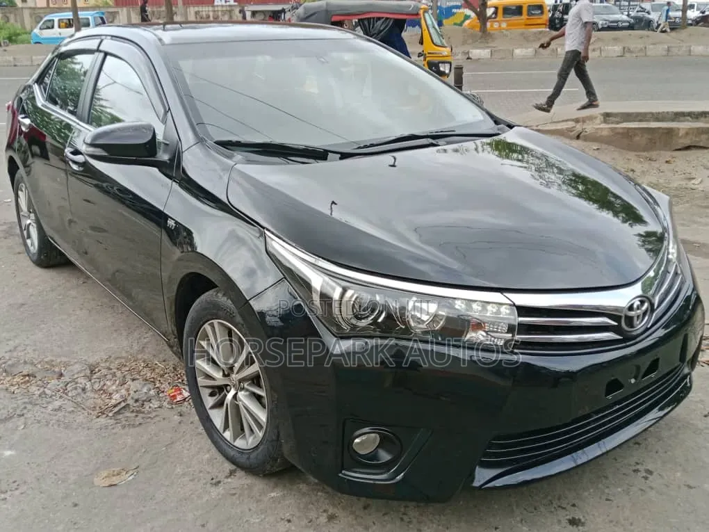 Toyota Corolla 2015 Black