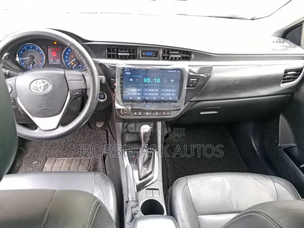Toyota Corolla 2015 Black