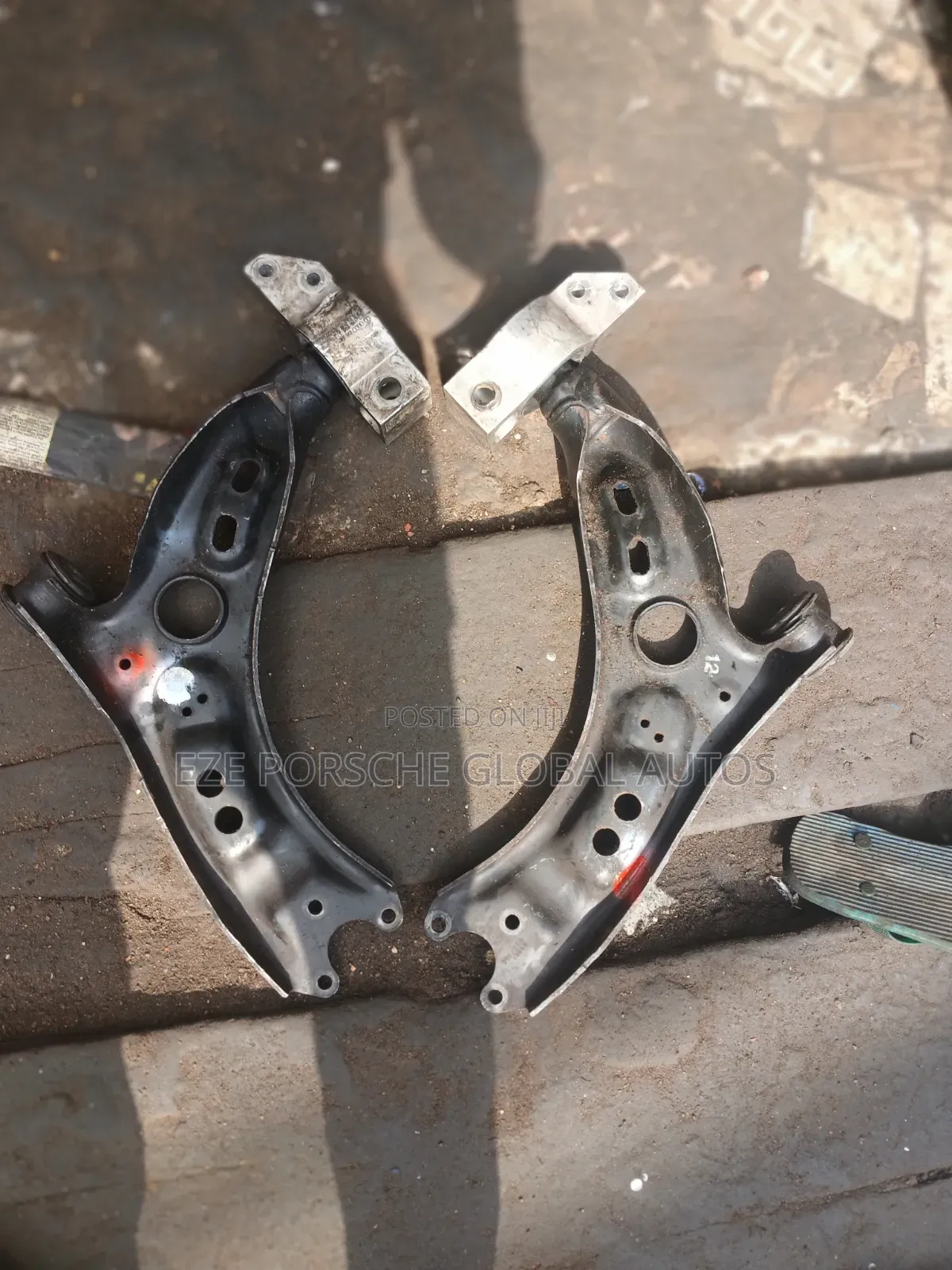 Front Lower Arms for Passat Cc,Fsi,Tsi,Se,Jetta and Tiguan