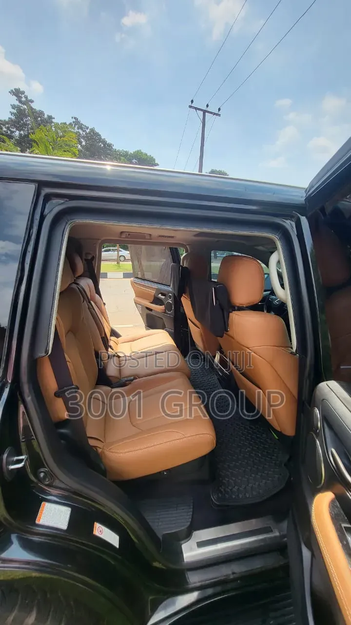 Lexus LX 2017 Black