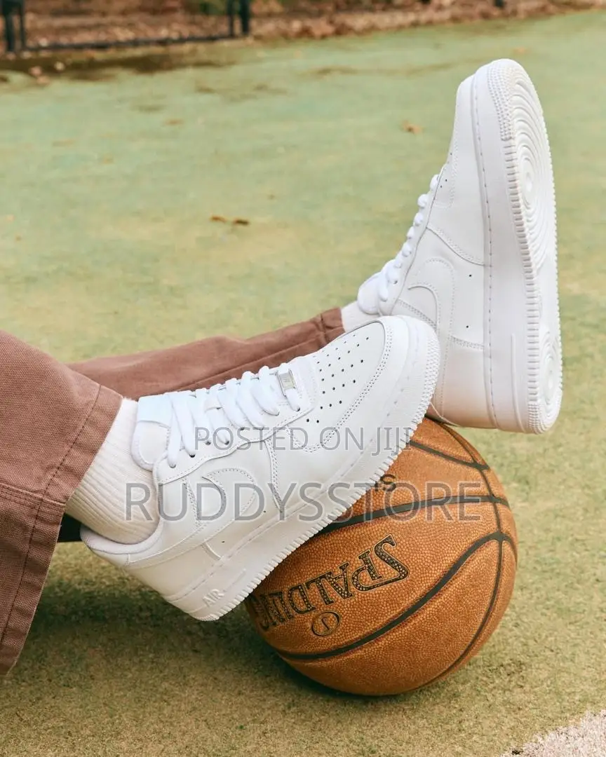 Nike Air Force 1 Classic Sneakers