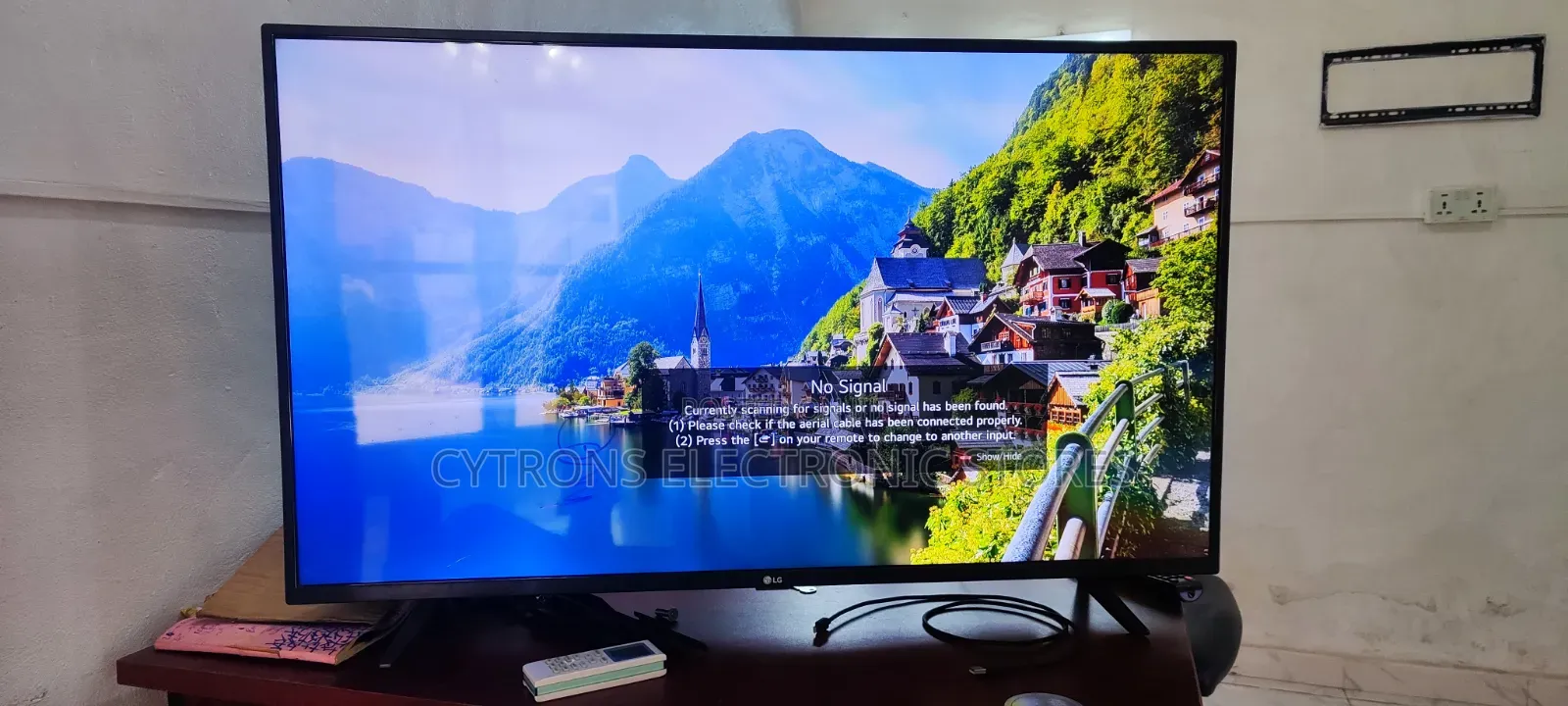 43" Lg Un70006la