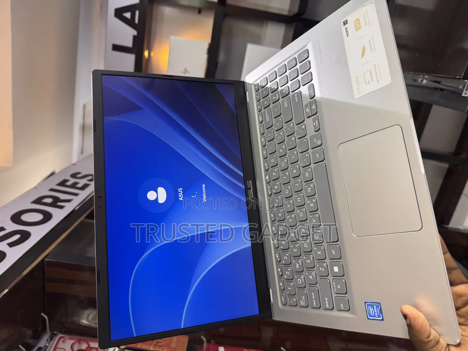 Laptop Asus 4GB Intel Core i5 HDD+SSD 128GB