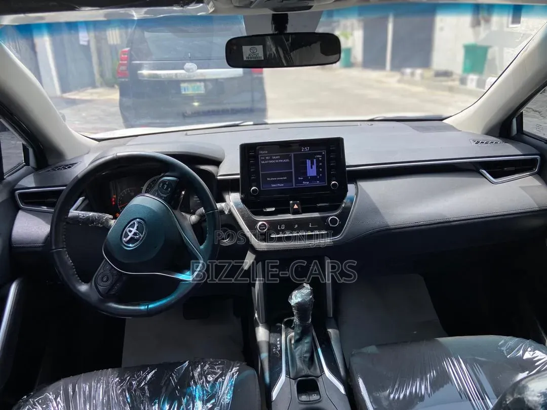 Toyota Corolla Cross 2022 White
