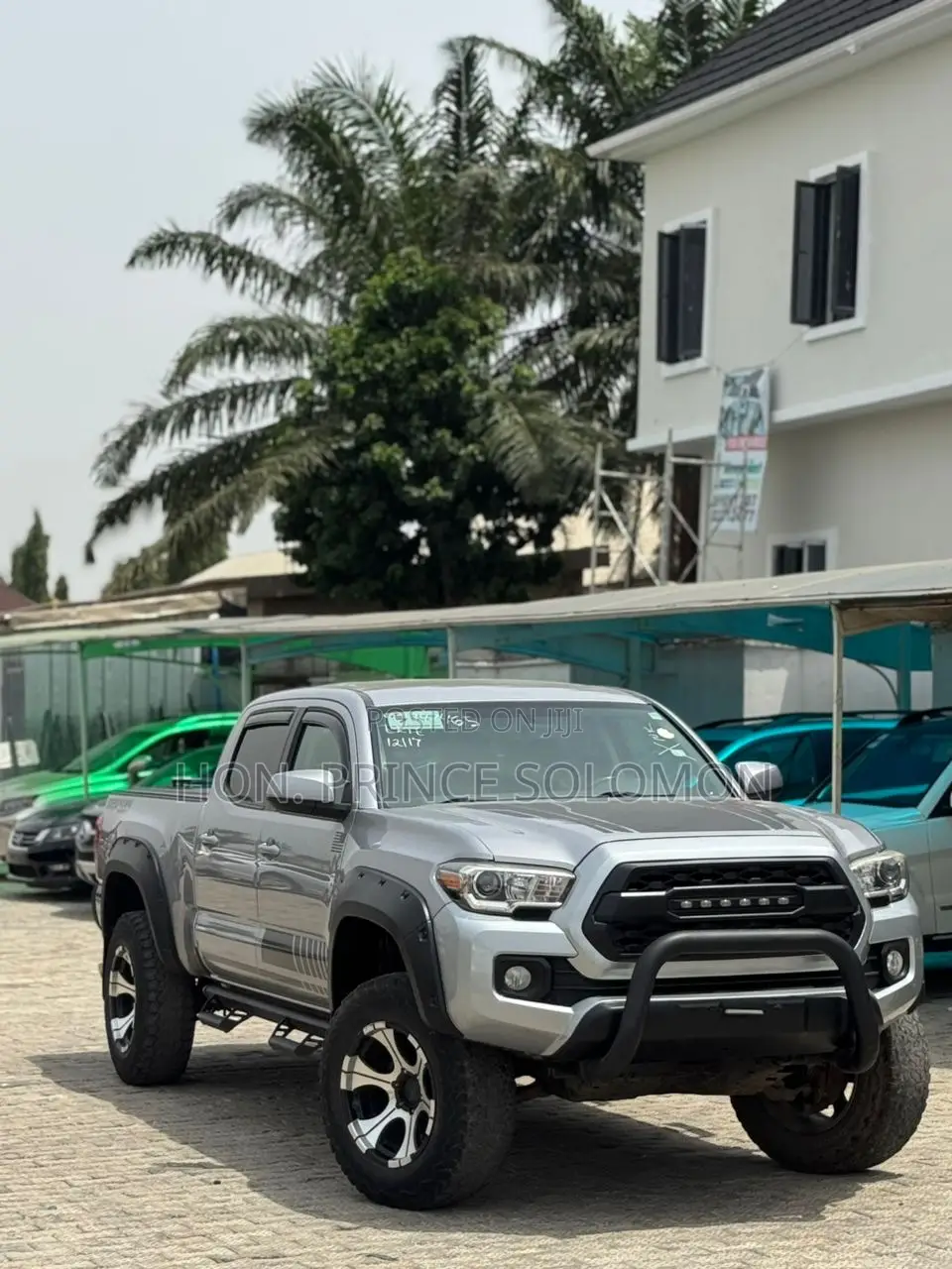 Toyota Tacoma SR5 2018 Silver