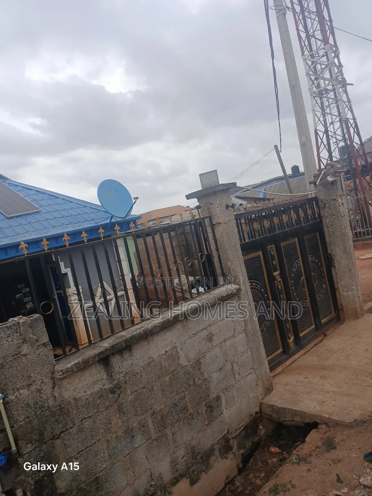 3bdrm Bungalow in Evergreen Estate, Iyana Ipaja for sale