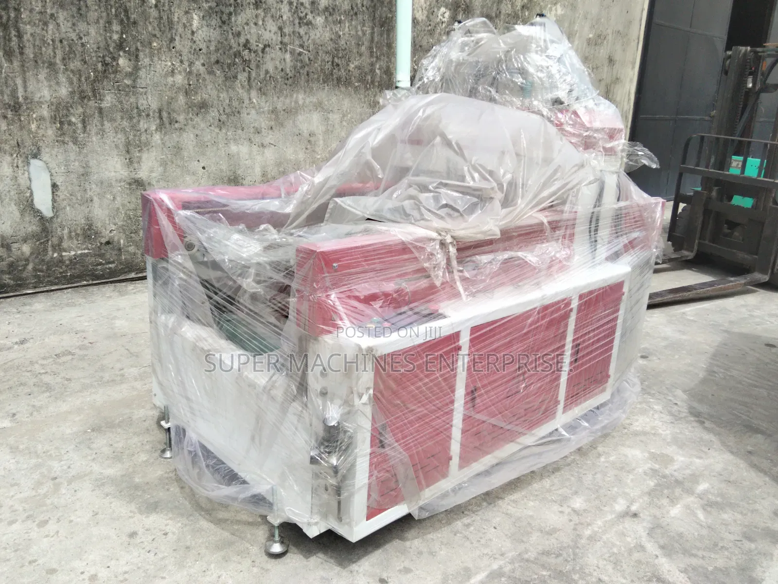 Full Automatic 4 Lines Cutting Sealing and Punching Machine
