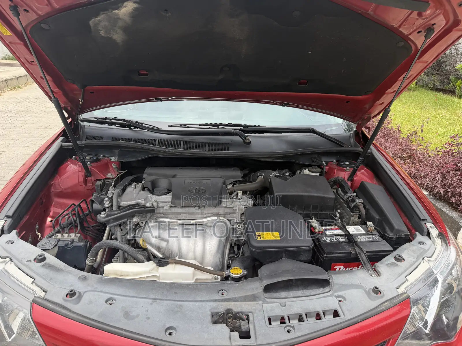 Toyota Camry SE 4dr Sedan w/Prod. End 11/13 (2.5L 4cyl 6A) 2014 Red