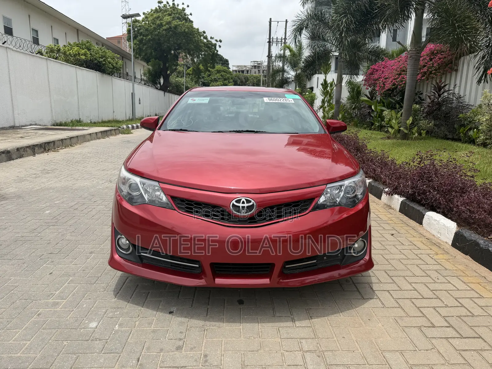 Toyota Camry SE 4dr Sedan w/Prod. End 11/13 (2.5L 4cyl 6A) 2014 Red