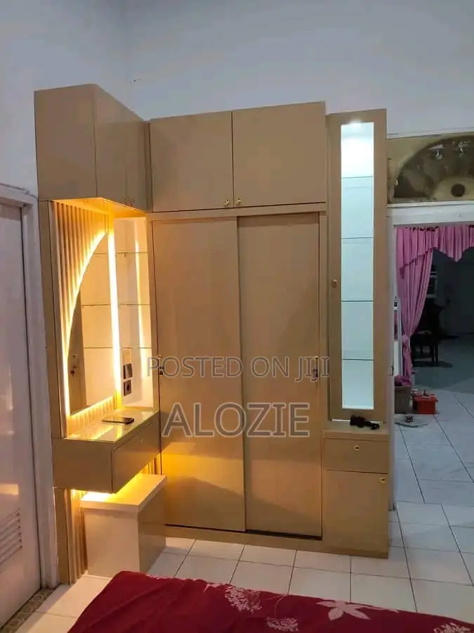6/4 And 6/6 Wardrobe
