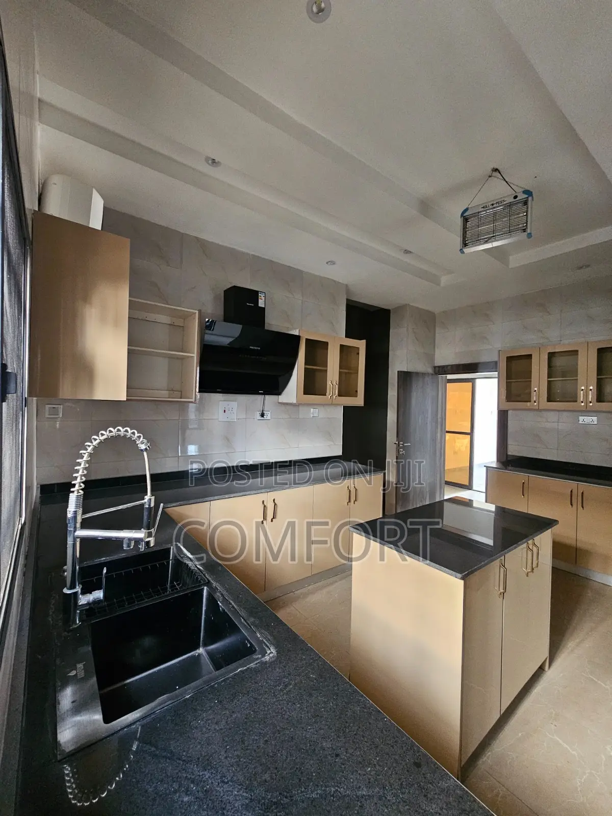4bdrm Duplex in Life Camp for sale