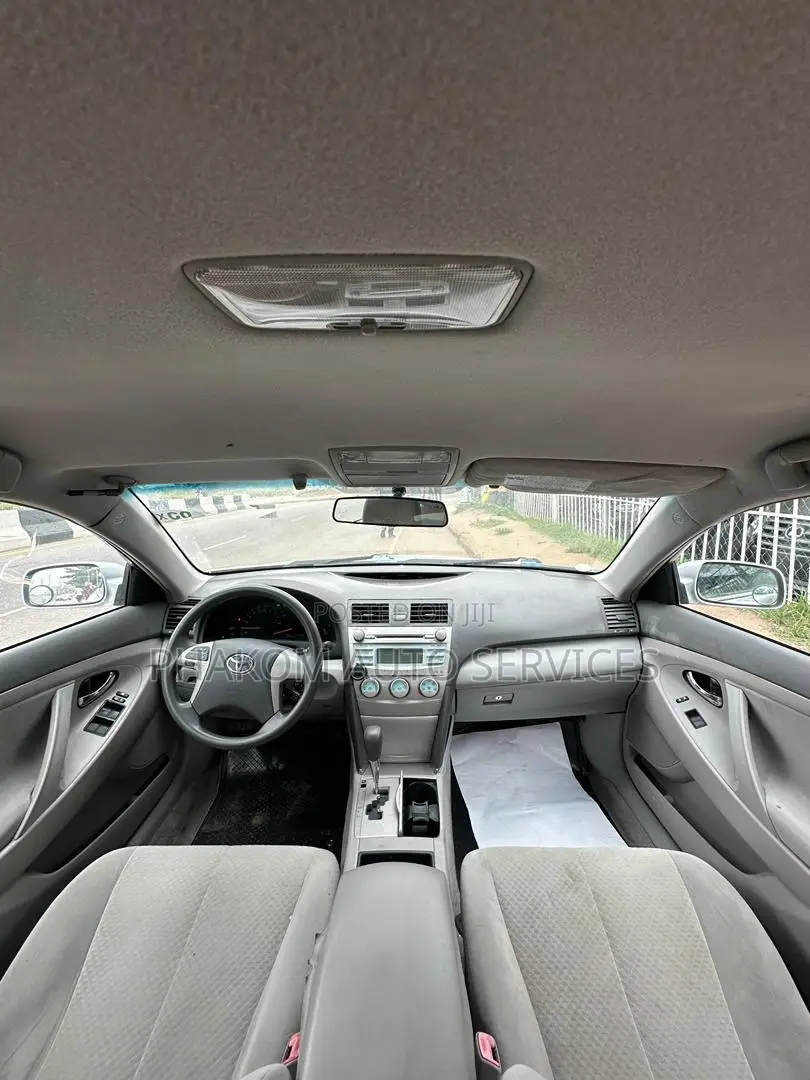 Toyota Camry LE 4dr Sedan (2.4L 4cyl 5A) 2009 Silver