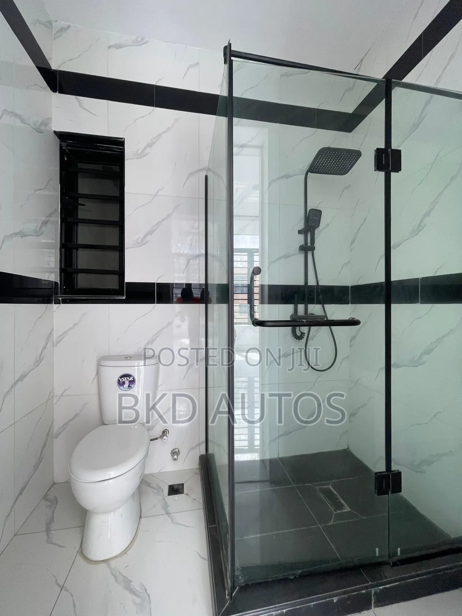 2bdrm Apartment in Lekki Phase 1 for sale