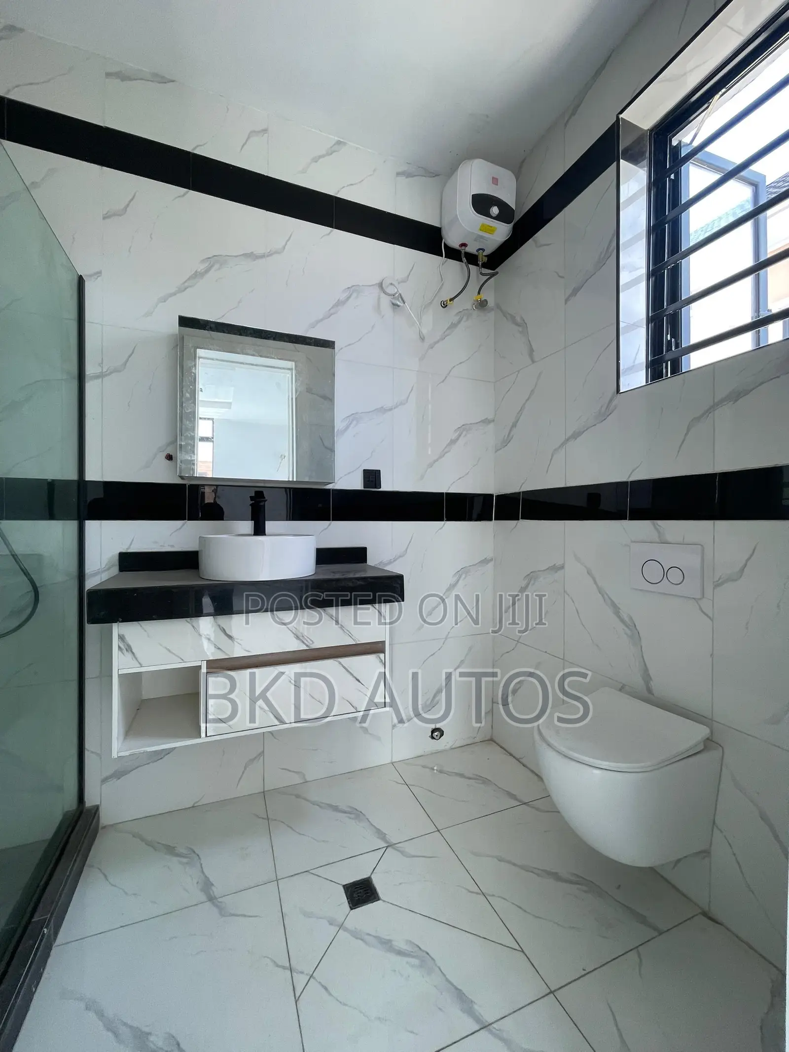 2bdrm Apartment in Lekki Phase 1 for sale
