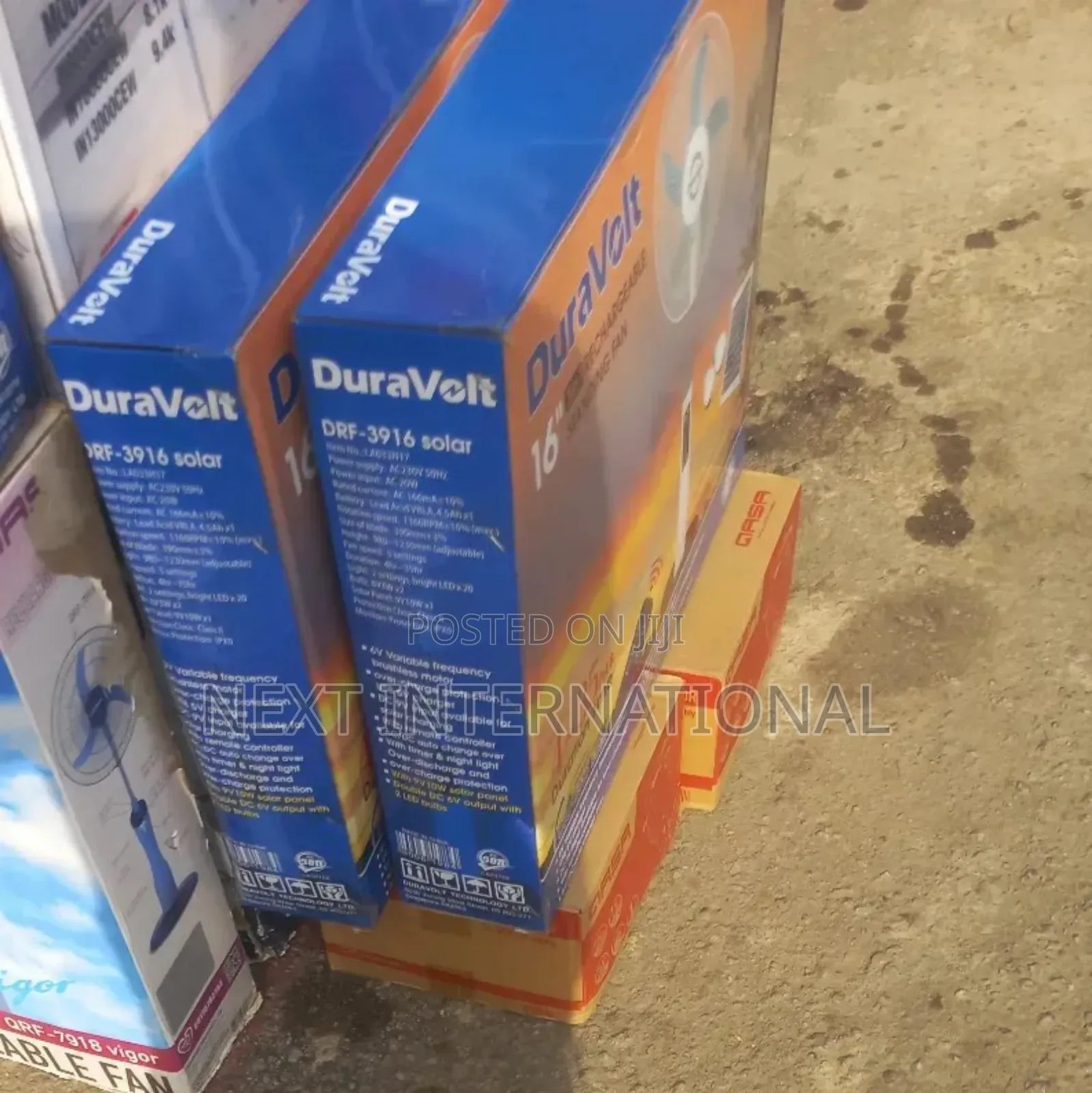 Duravolt Rechargeable Fan 16 Inches With Panels and Bulbs