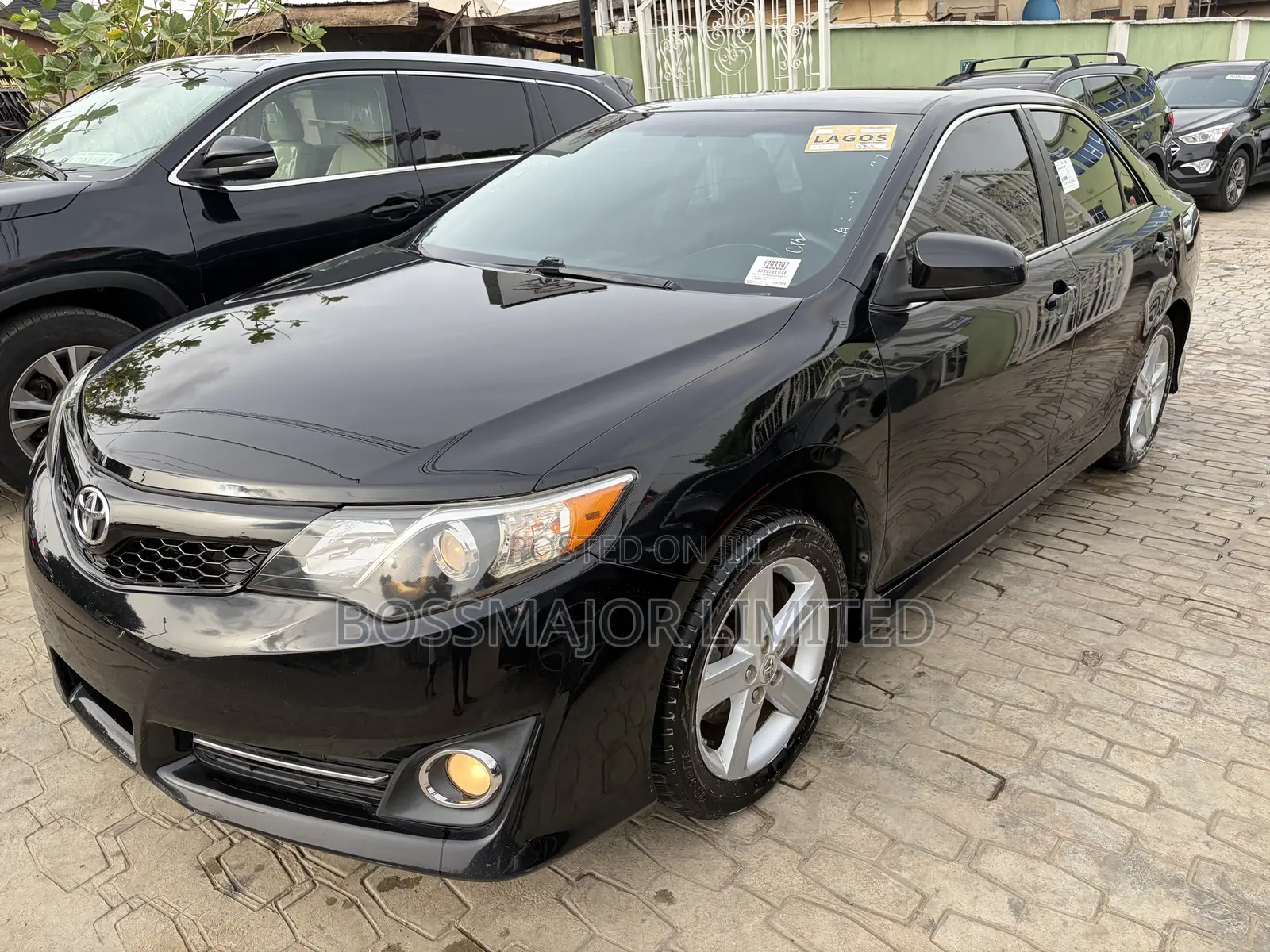 Toyota Camry SE 4dr Sedan (2.5L 4cyl 6A) 2012 Black