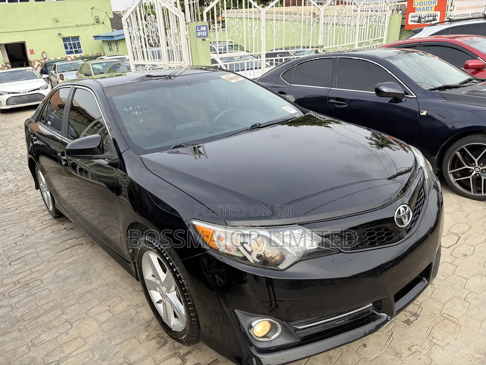 Toyota Camry SE 4dr Sedan (2.5L 4cyl 6A) 2012 Black