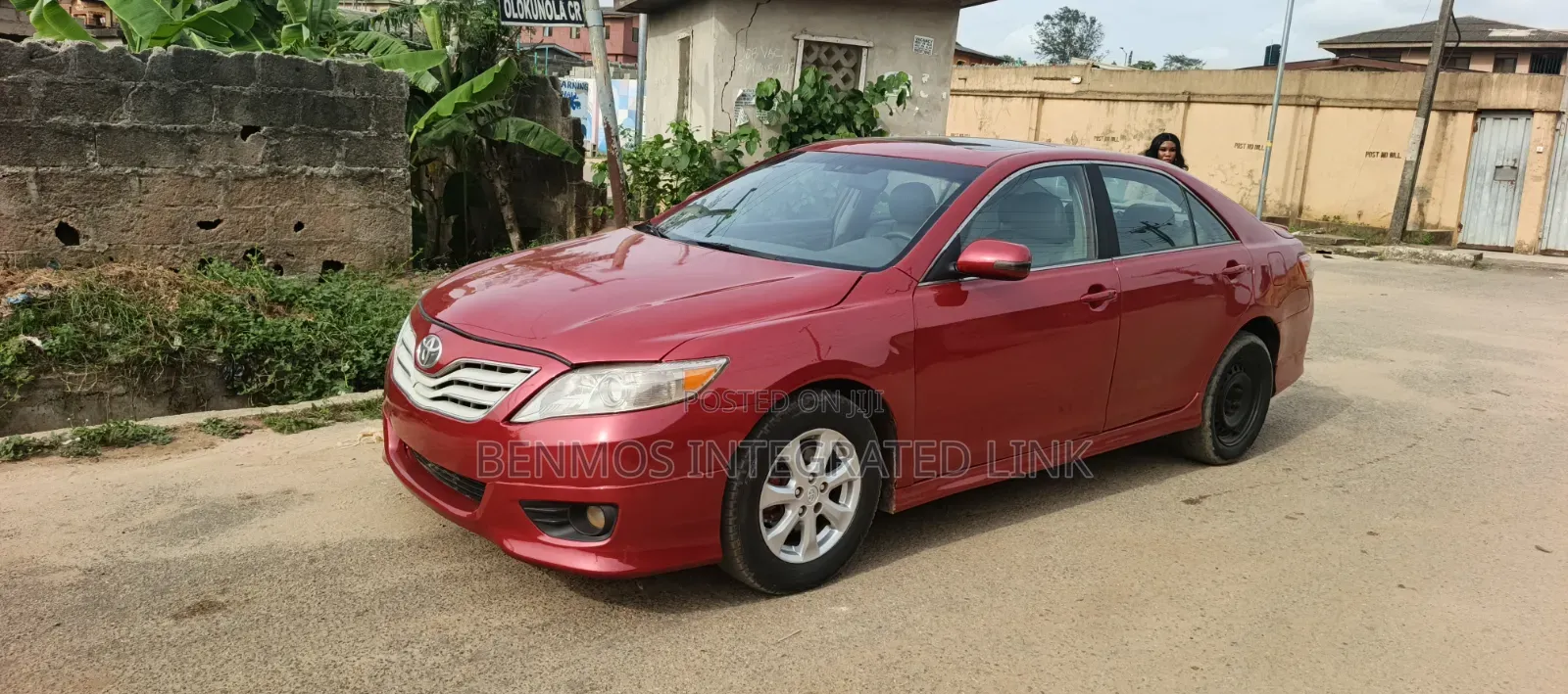 Toyota Camry XLE V6 4dr Sedan (3.5L 6cyl 6AM) 2009 Red