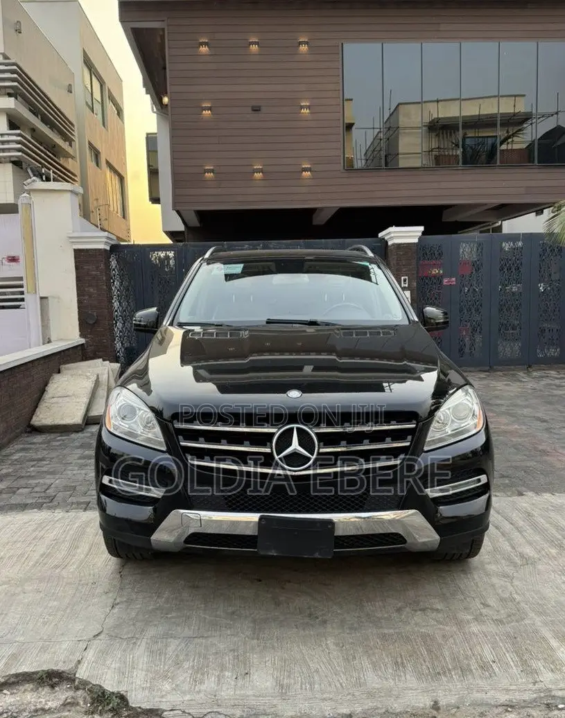 Mercedes-Benz 350D 2015 Black