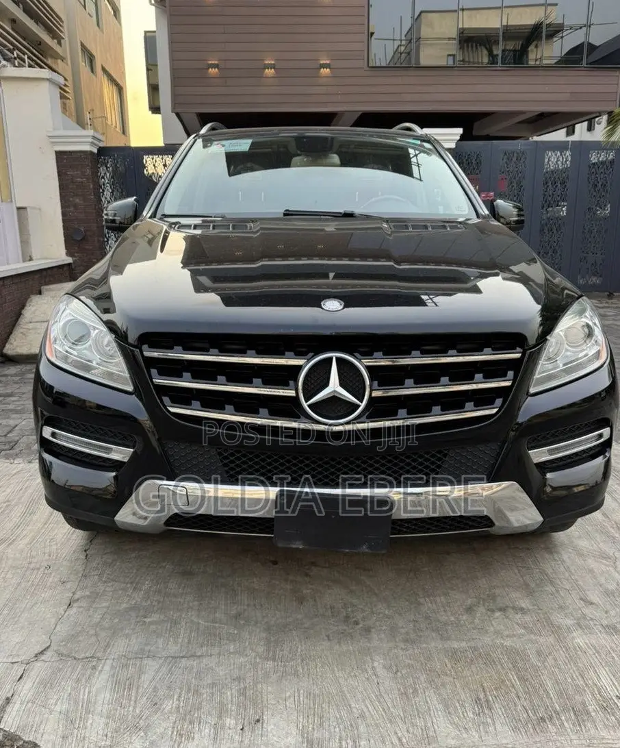 Mercedes-Benz 350D 2015 Black