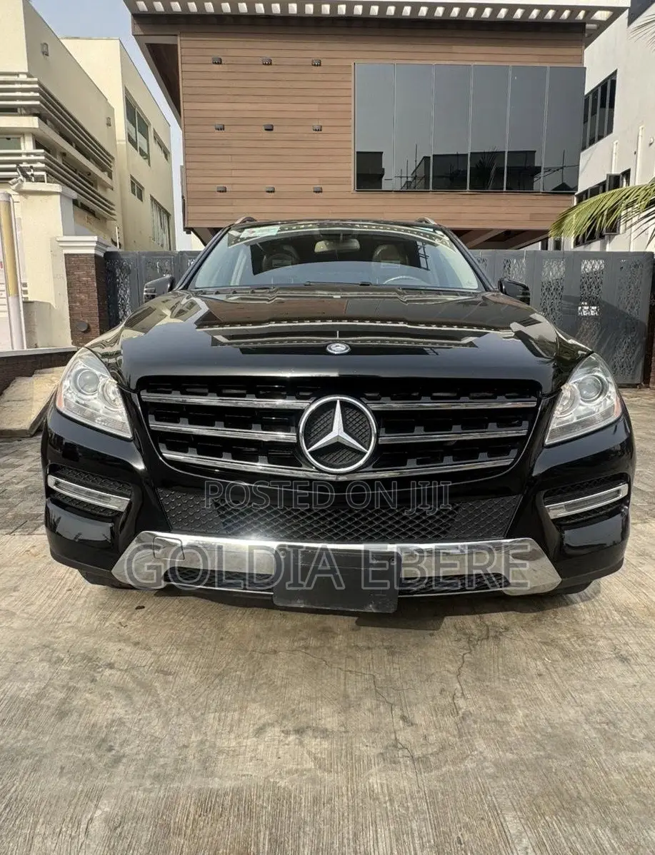 Mercedes-Benz 350D 2015 Black