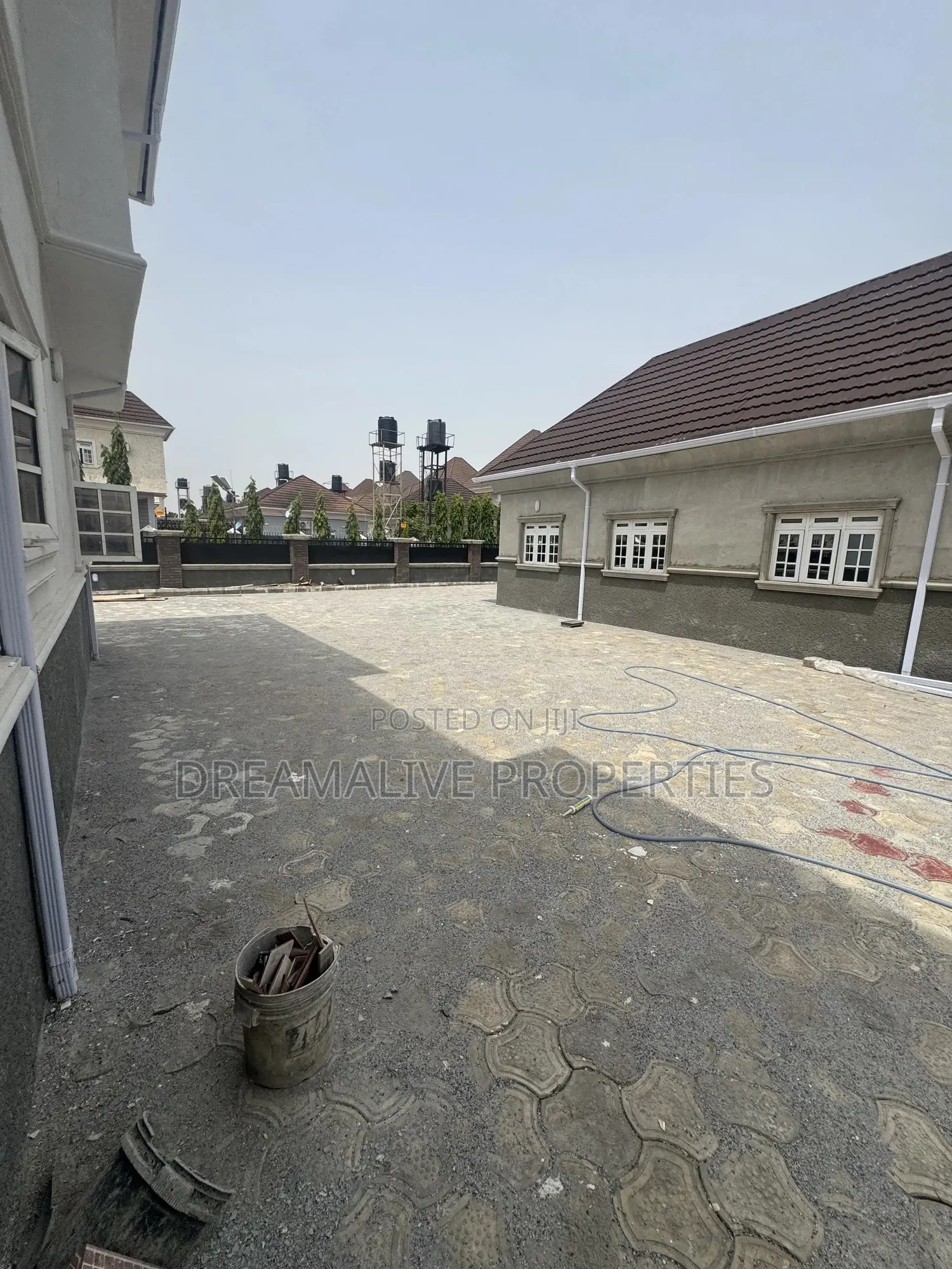 5bdrm Duplex in Mabglobal, Gwarinpa for rent