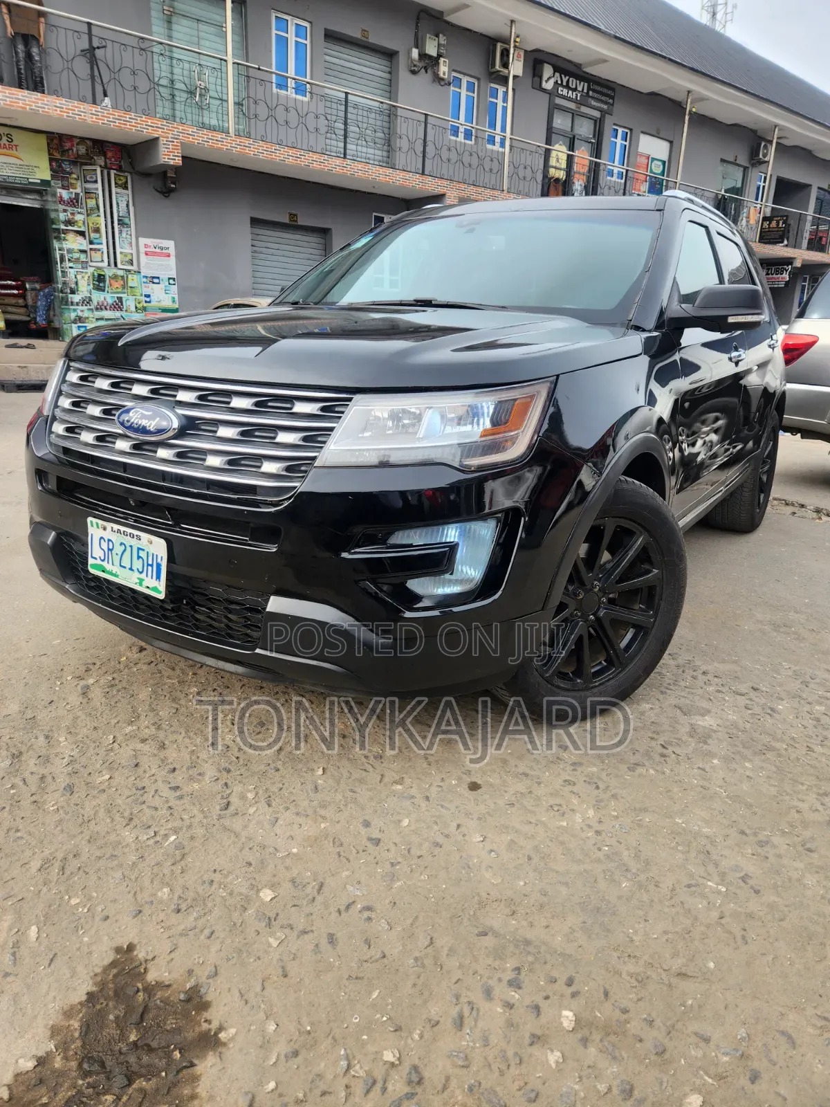 Ford Explorer Platinum 4dr 4x4 (3.5L 6cyl 6A) 2017 Black