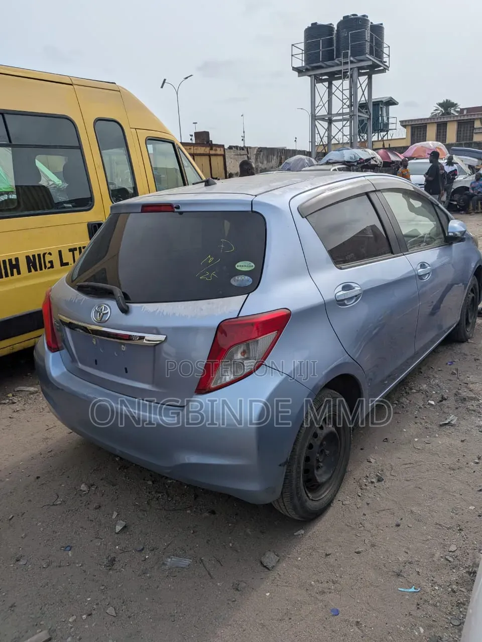 Toyota Vitz 1.0 FWD 3dr 2012 Blue