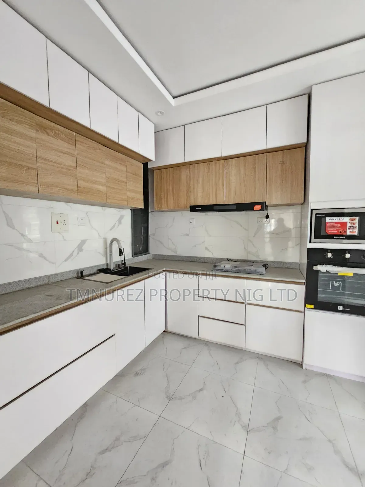 4bdrm Duplex in Ologolo for sale