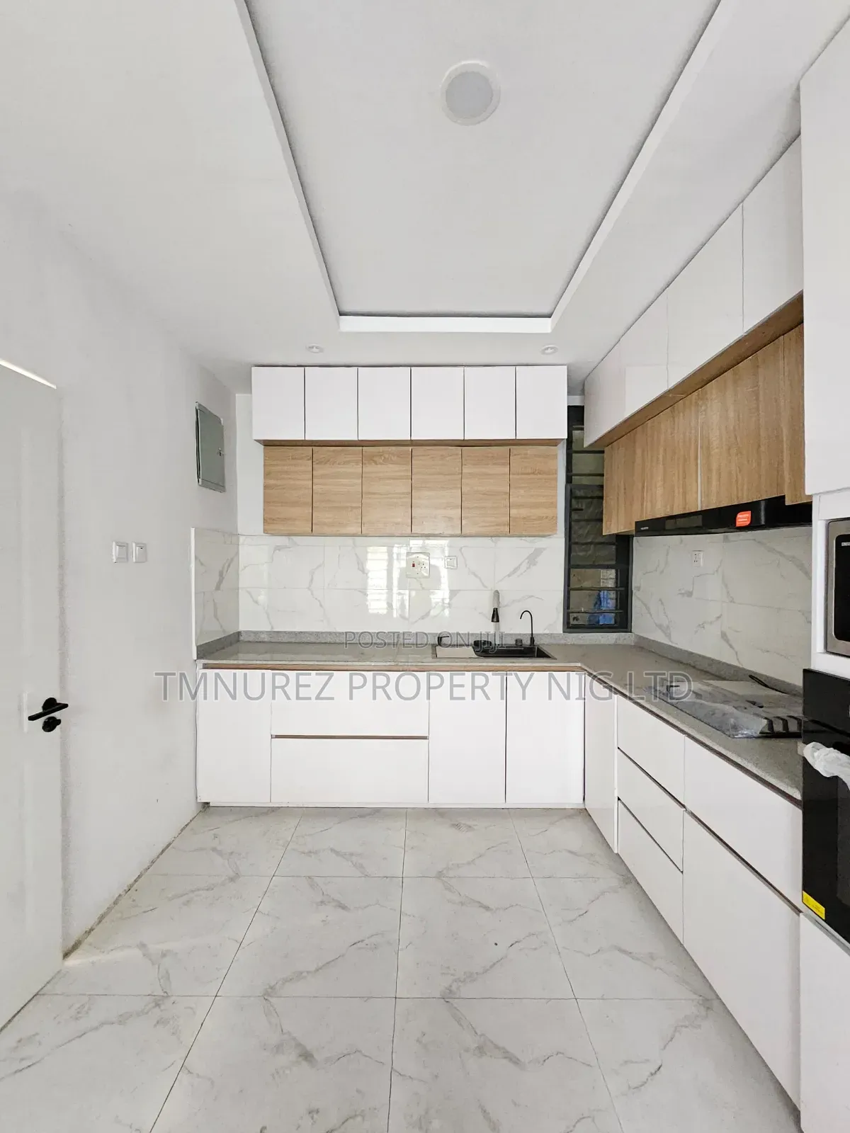 4bdrm Duplex in Ologolo for sale