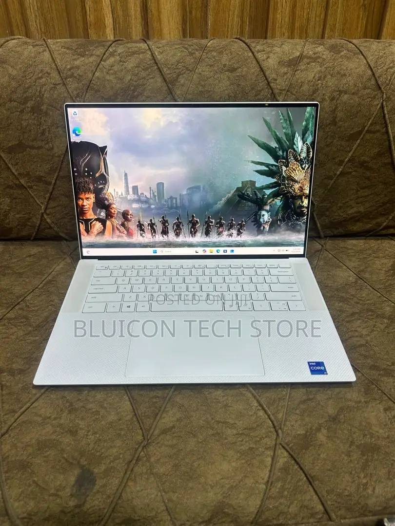 Laptop Dell XPS 15 9510 16GB Intel Core i7 SSD 1T