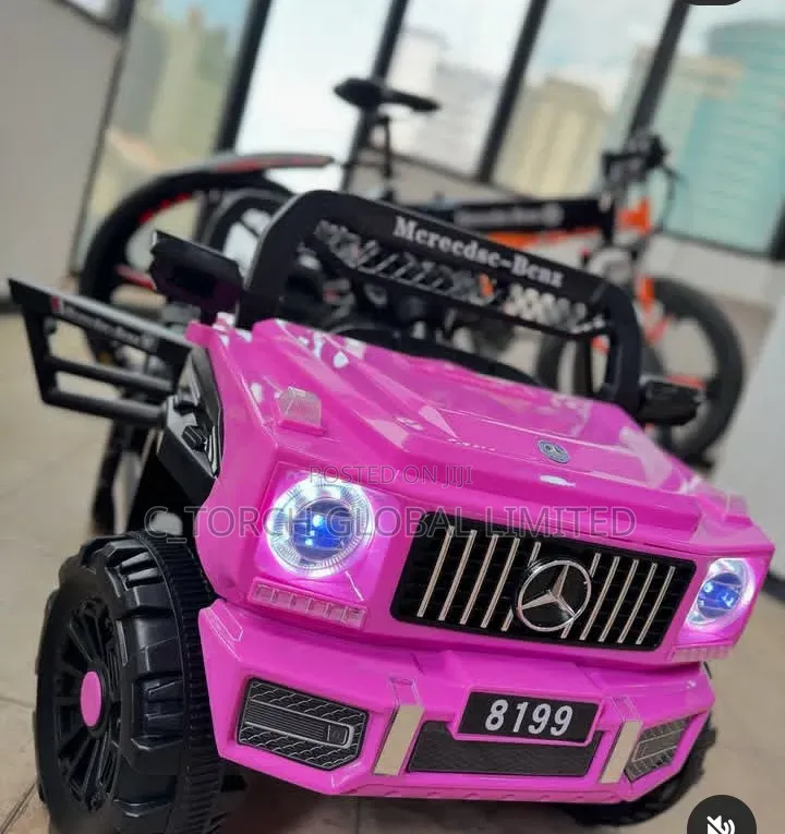 Mercedes-Benz Kids' Ride-on Car,