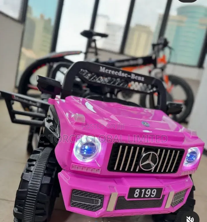 Mercedes-Benz Kids' Ride-on Car,