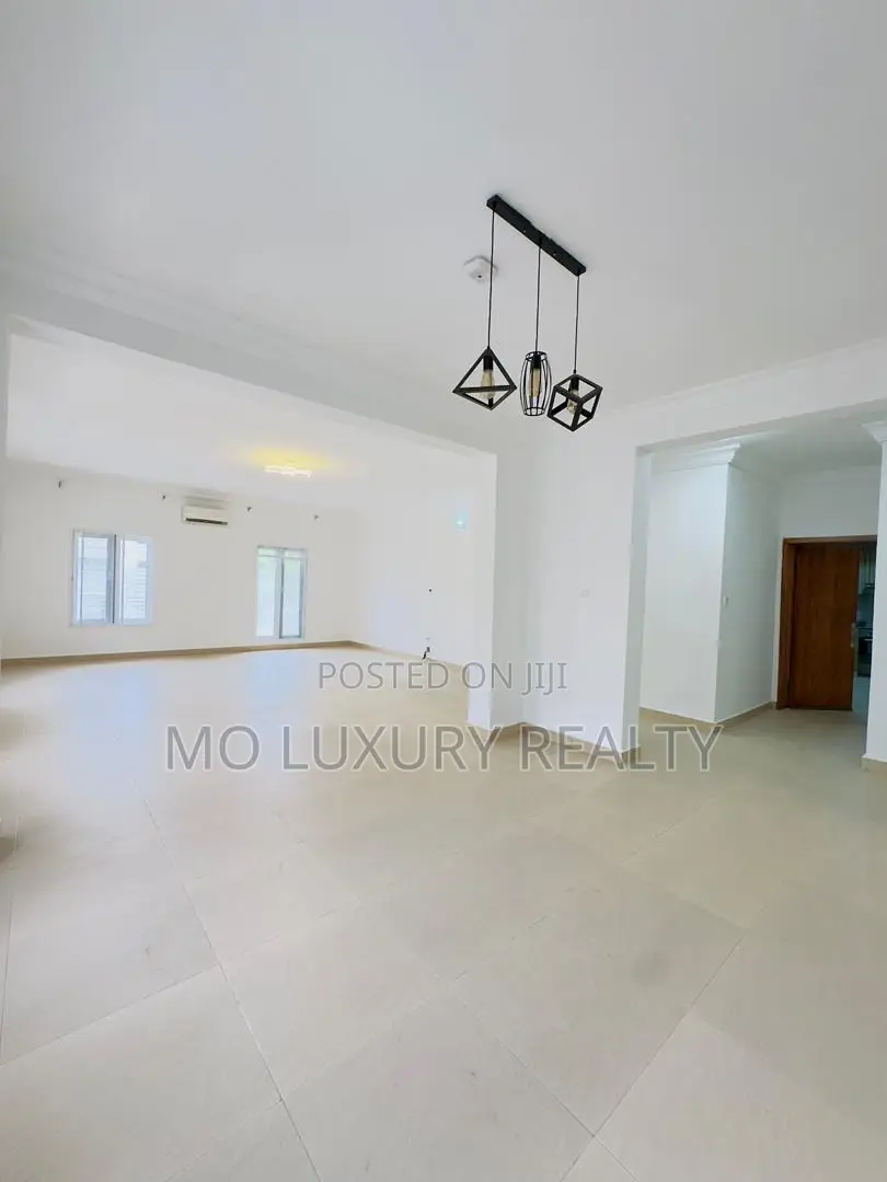 3bdrm Apartment in Banana Island for rent