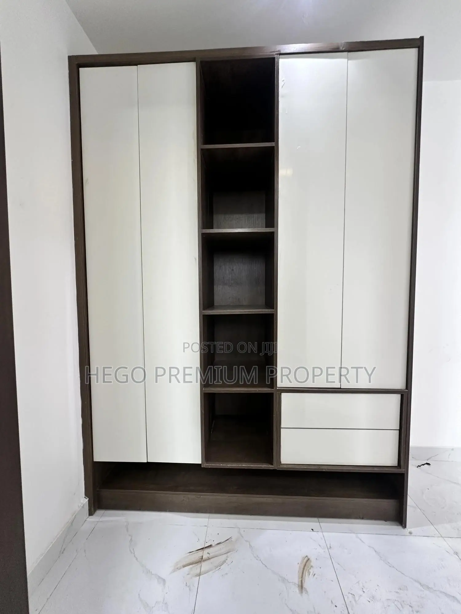 4bdrm Duplex in Gra Phase 3 for rent