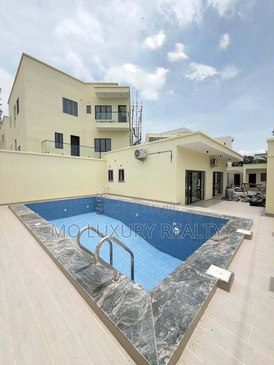 5bdrm Duplex in Ikoyi for rent