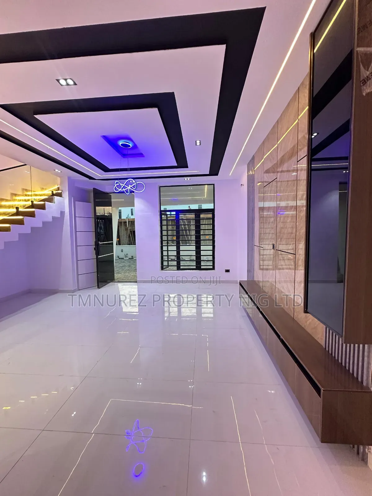 4bdrm Duplex in Ikota for sale