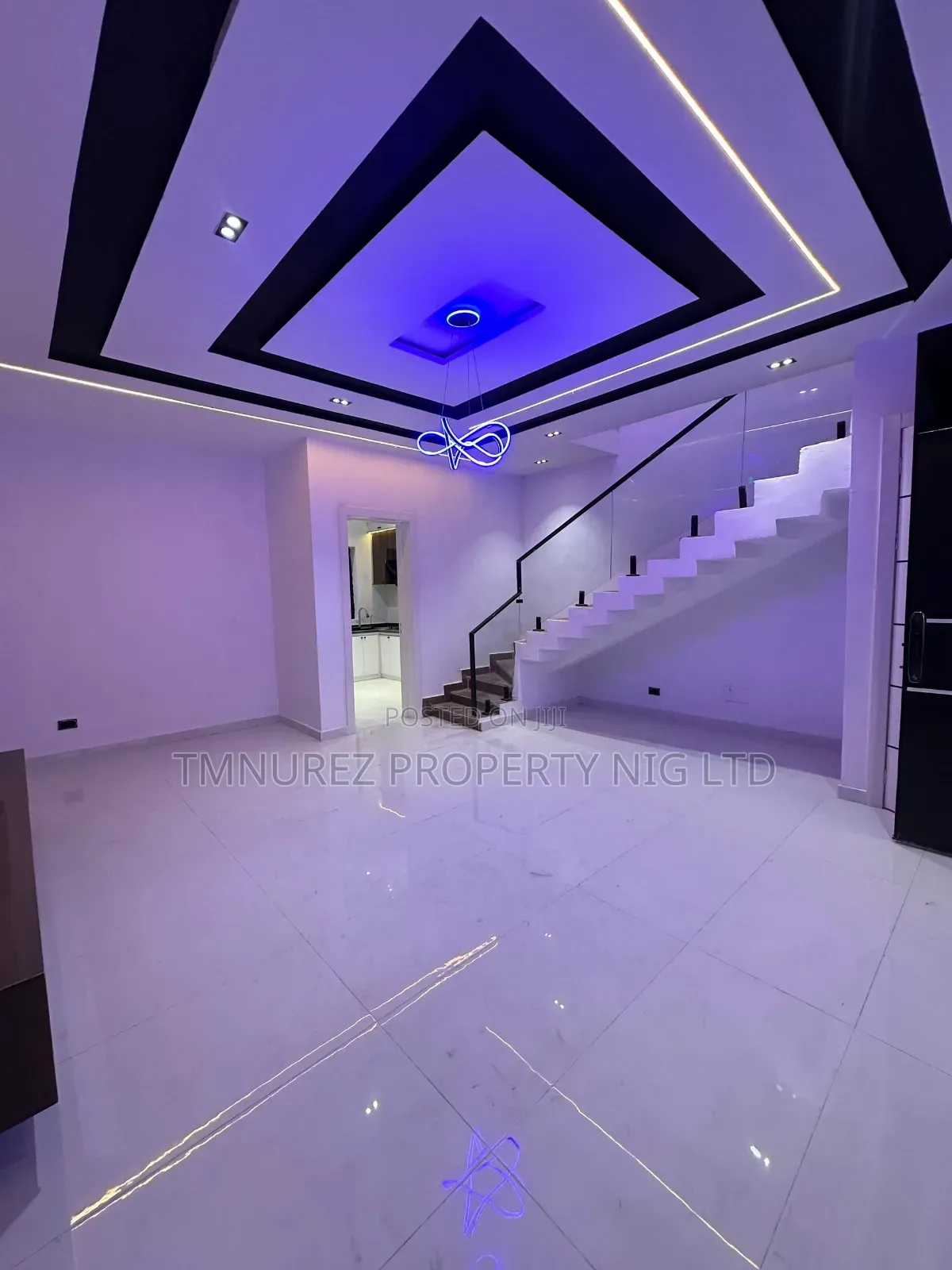 4bdrm Duplex in Ikota for sale
