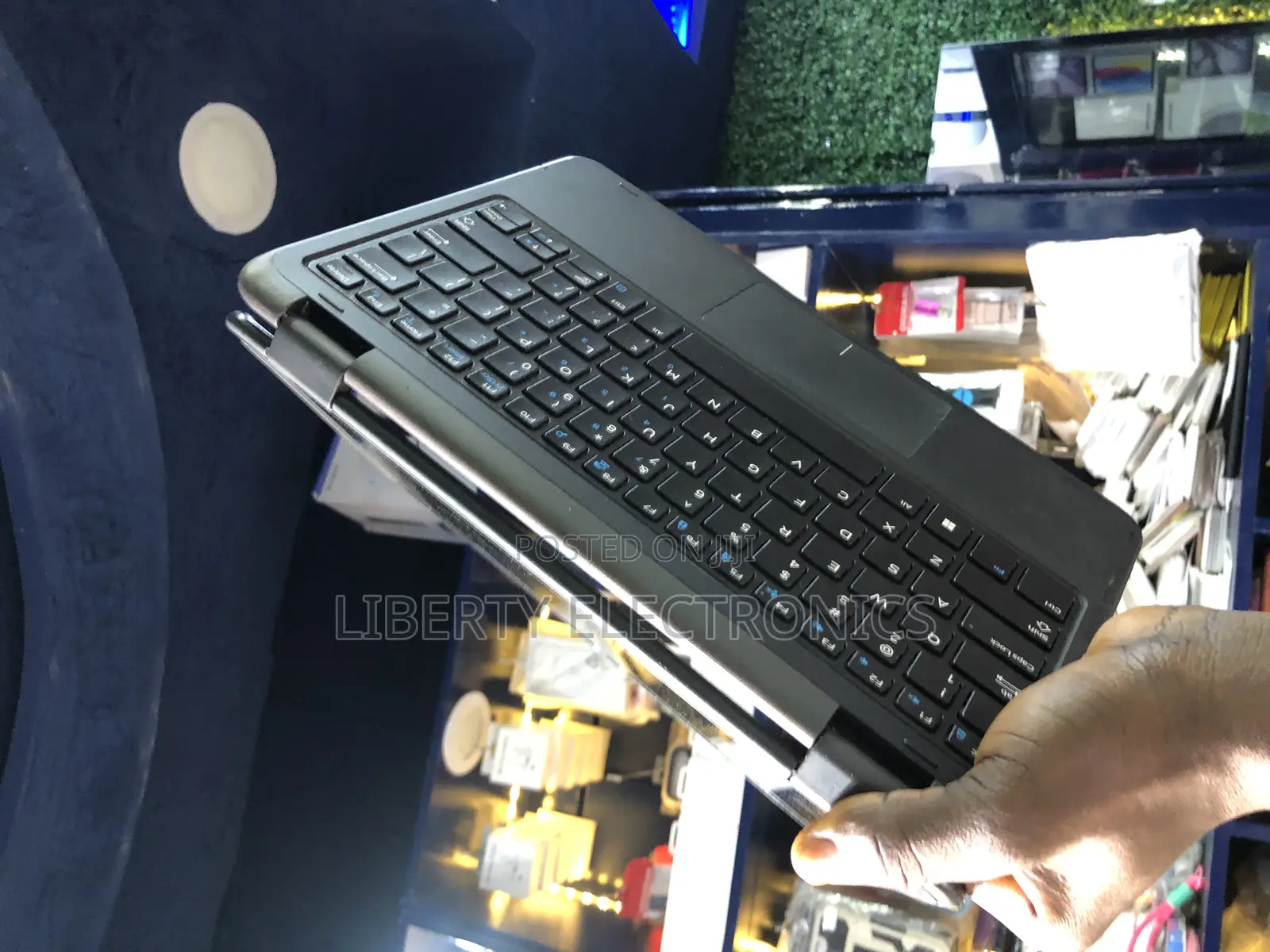 Laptop Dell Latitude 3189 4GB Intel Celeron SSD 128GB