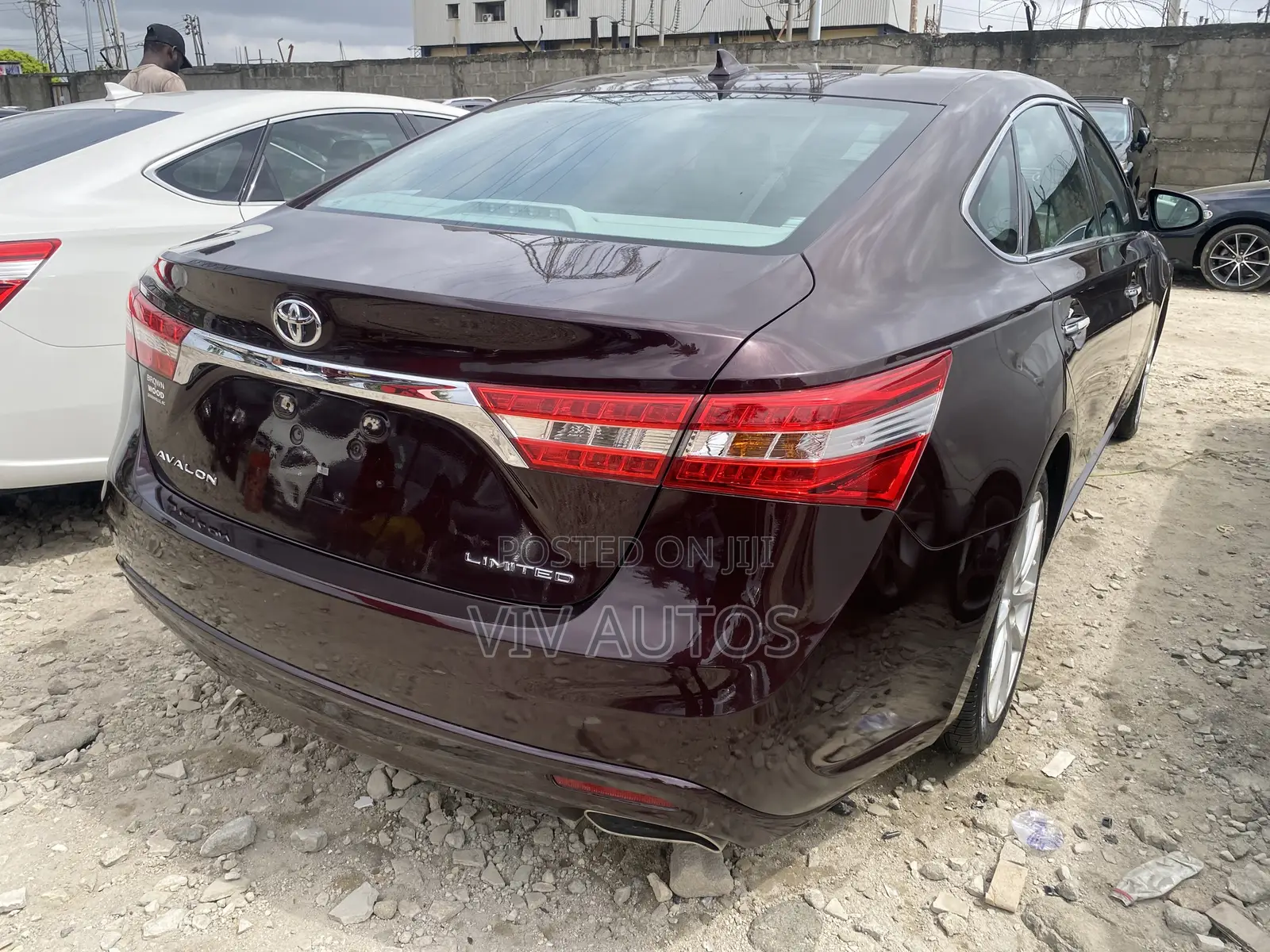Toyota Avalon Limited 4dr Sedan (3.5L 6cyl 6A) 2014 Burgundy