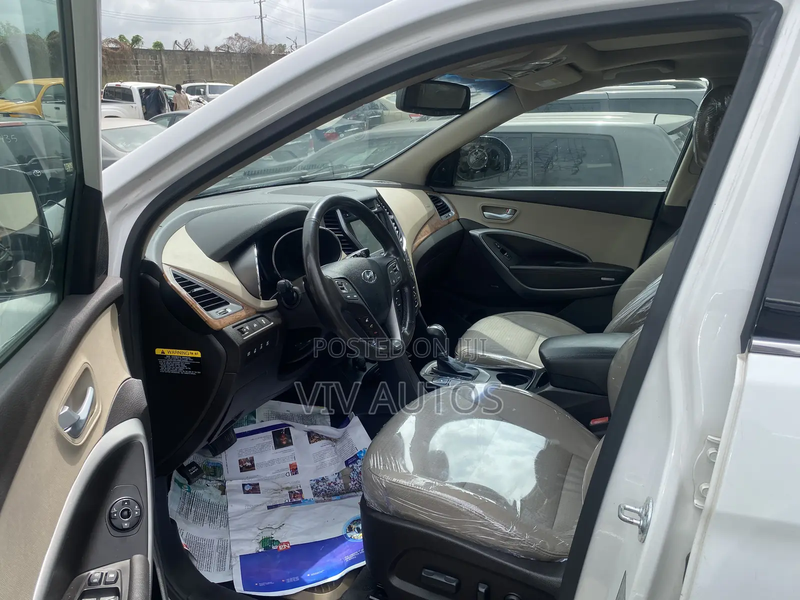Hyundai Santa Fe Limited 4dr SUV AWD (3.3L 6cyl 6A) 2014 White